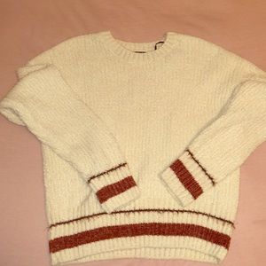 Fall must-have, brand new knitted sweater! ✨